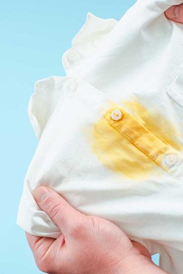 Hoe olievlekken uit kleding verwijderen?